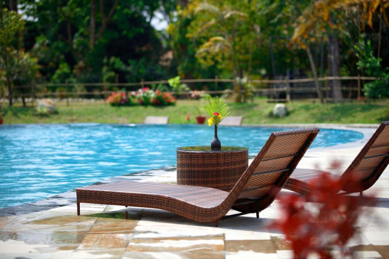 Jungle Villa Resort - Near Chitwan National Park المظهر الخارجي الصورة