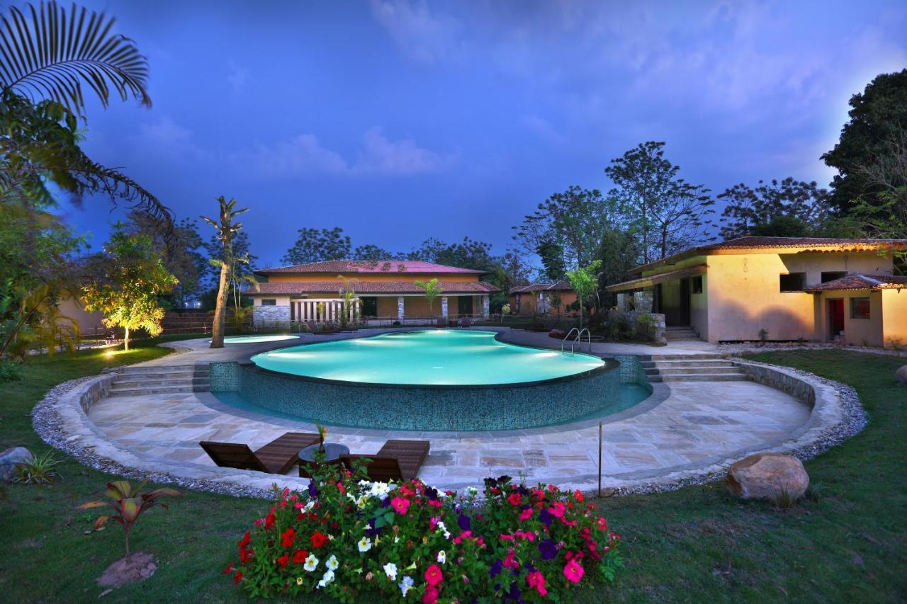 Jungle Villa Resort - Near Chitwan National Park المظهر الخارجي الصورة