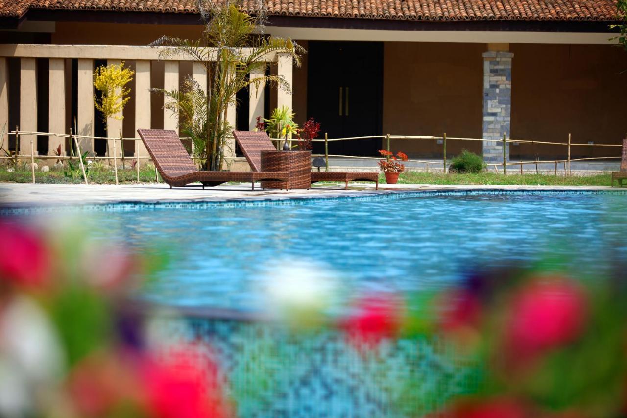 Jungle Villa Resort - Near Chitwan National Park المظهر الخارجي الصورة