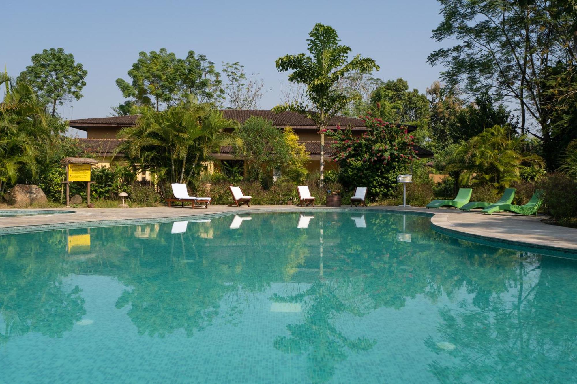 Jungle Villa Resort - Near Chitwan National Park المظهر الخارجي الصورة